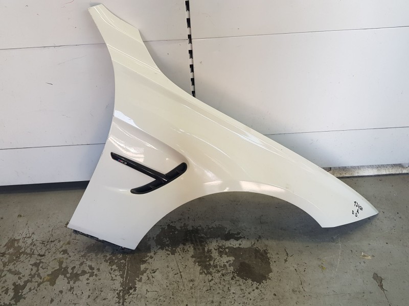 Recambio de aleta delantera derecha para bmw 3 (f30, f80) 335 d xdrive referencia OEM IAM 41009621598  