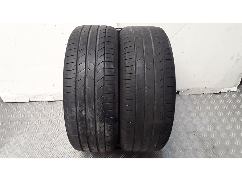 Recambio de neumatico pareja para neumaticos reutilizados - referencia OEM IAM 215551697W KUMHO 215/55/16/97W