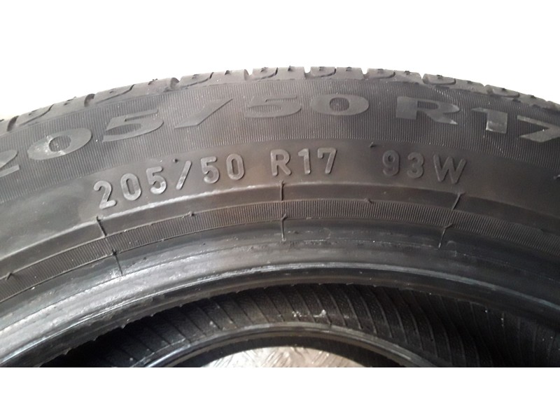Recambio de neumatico pareja para neumaticos reutilizados - referencia OEM IAM 205501793W PIRELLI 205/50/17/93W