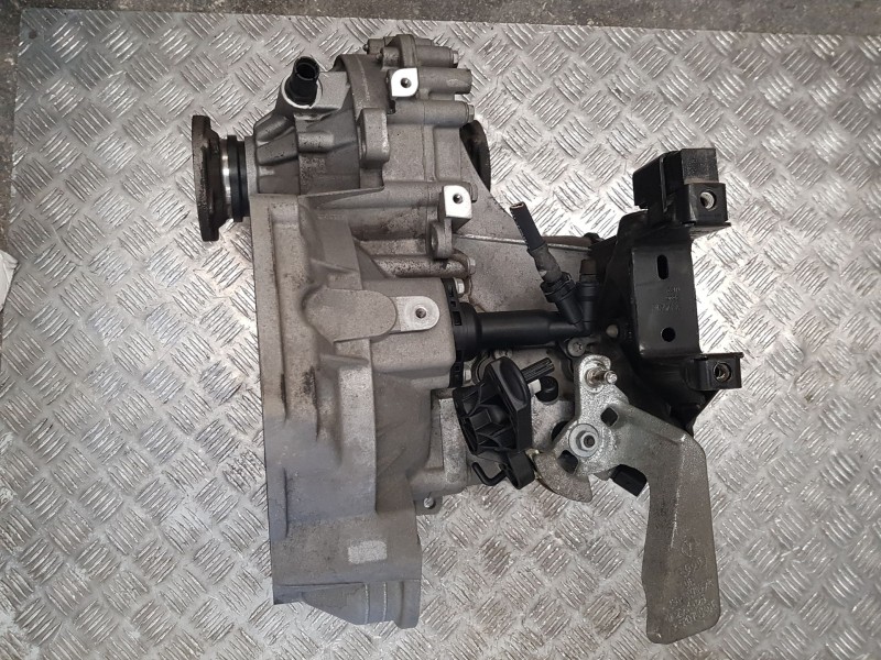 Recambio de caja cambios para volkswagen polo v (6r1, 6c1) 1.6 tdi referencia OEM IAM KFK 5VELOCIDADES 21129