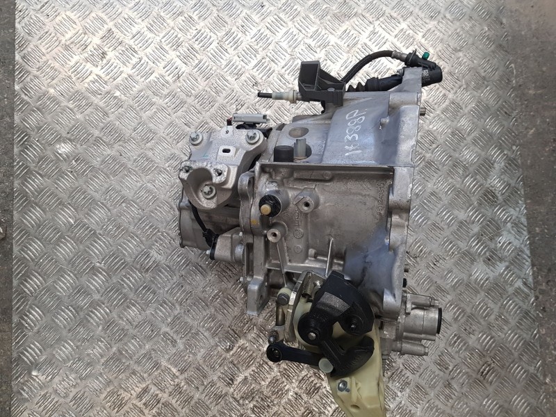 Recambio de caja cambios para peugeot 208 (p2) allure referencia OEM IAM 20R103 6 VELOCIDADES 3033285