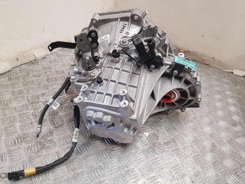 Recambio de caja cambios para hyundai i20 iii (bc3, bi3) 1.2 referencia OEM IAM 8TE3ND C52529 5 Velocidades