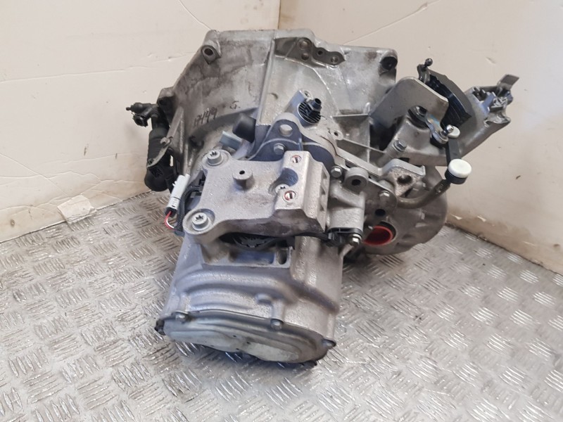 Recambio de caja cambios para citroën c4 cactus 1.5 bluehdi 100 referencia OEM IAM 20V246 1629123180 11851C