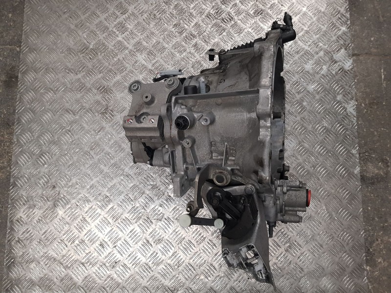 Recambio de caja cambios para citroën c4 cactus 1.5 bluehdi 100 referencia OEM IAM 20V246 1629123180 11851C