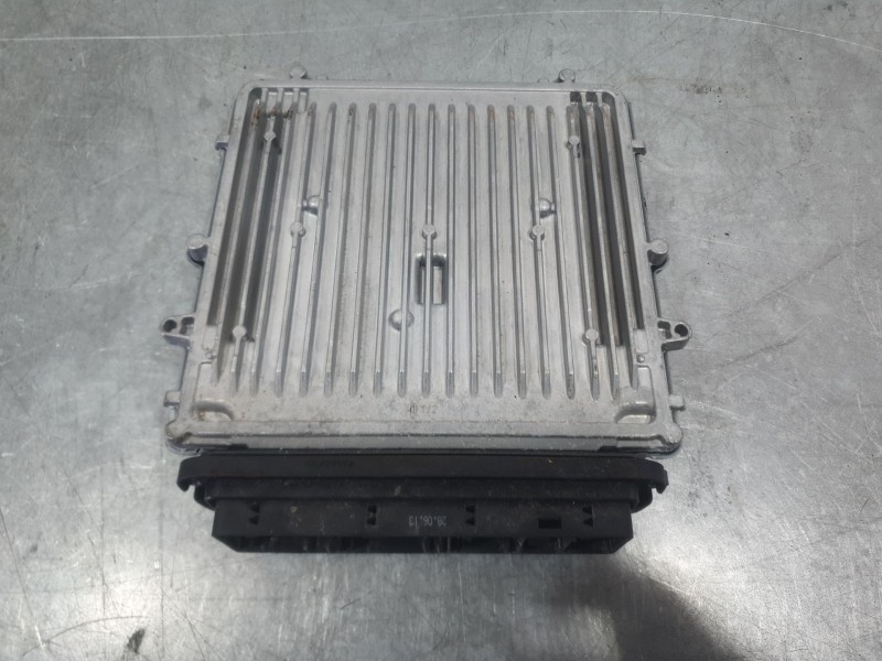 Recambio de centralita motor uce para bmw 3 (f30, f80) 335 d xdrive referencia OEM IAM 8573579 0281019698 BOSCH