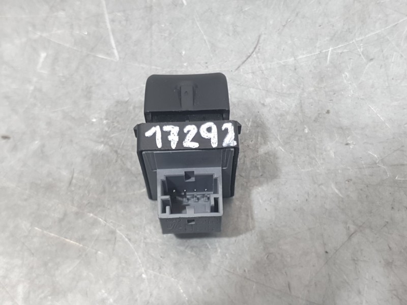 Recambio de mando elevalunas trasero izquierdo para audi a1 sportback (8xa, 8xf) 1.6 tdi referencia OEM IAM 4G0959855  