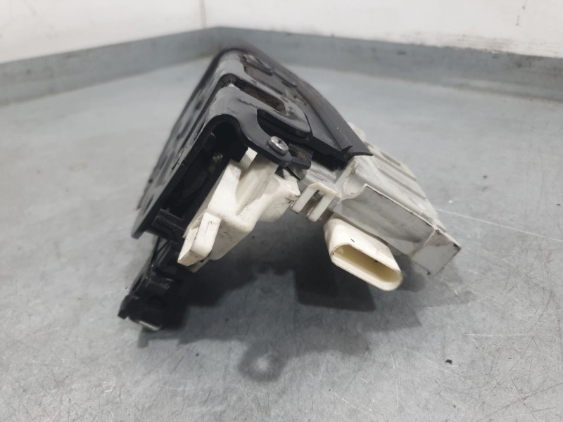 Recambio de cerradura puerta trasera izquierda para audi a1 sportback (8xa, 8xf) 1.6 tdi referencia OEM IAM 8X0839015  