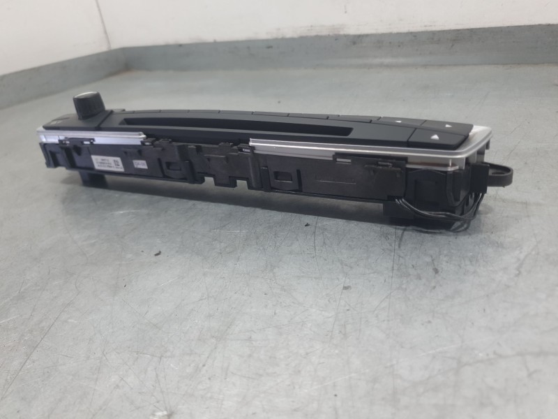 Recambio de mando radio para bmw 3 (f30, f80) 335 d xdrive referencia OEM IAM E1065974E01  