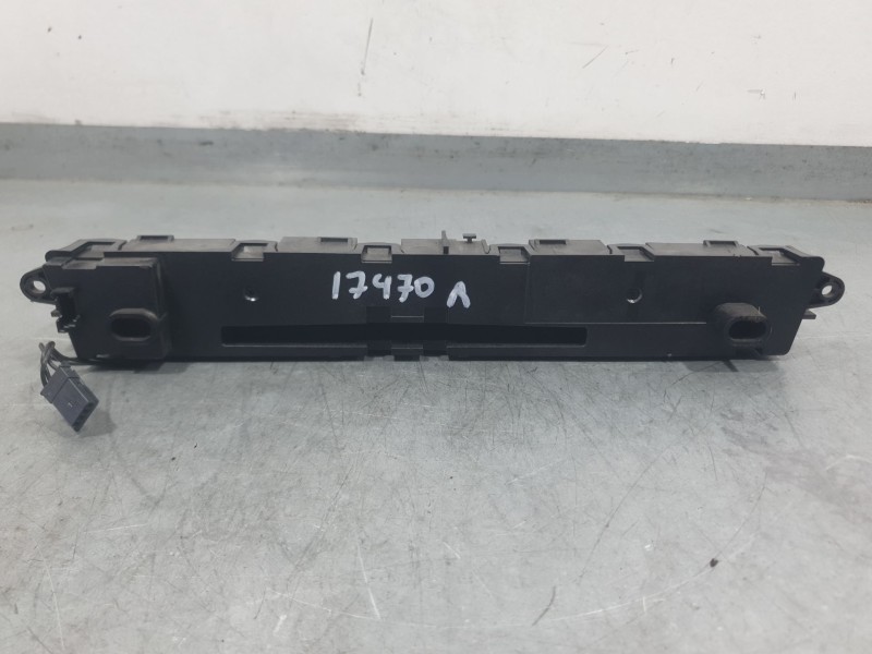 Recambio de mando radio para bmw 3 (f30, f80) 335 d xdrive referencia OEM IAM E1065974E01  