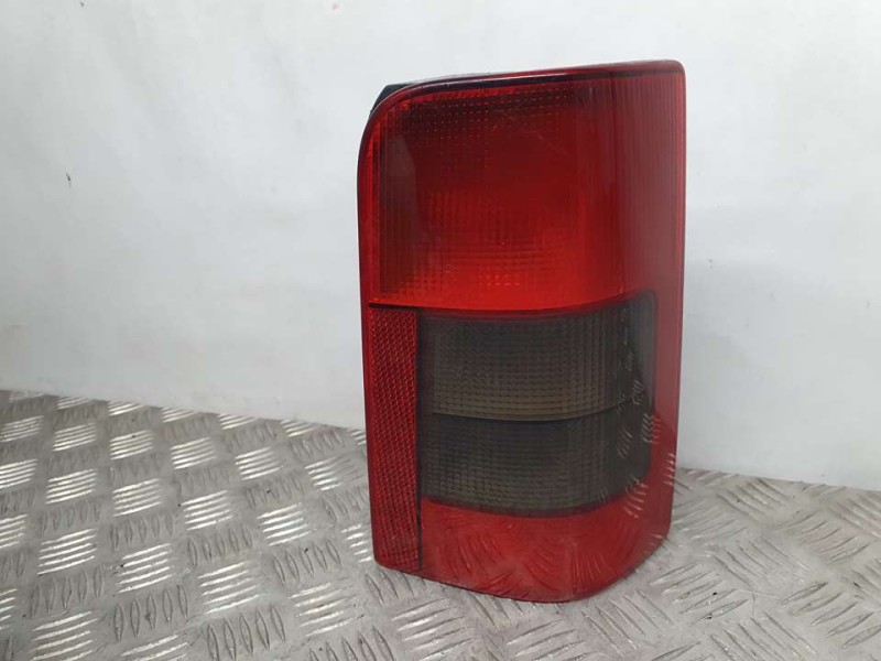 Recambio de piloto trasero derecho para citroën berlingo 2.0 hdi collection familiar referencia OEM IAM 9621303280  