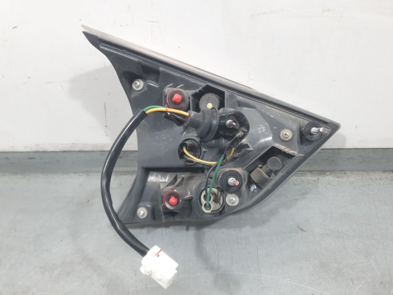 Recambio de piloto trasero derecho interior para nissan x-trail iii (t32_, t32r, t32rr) 1.6 dci (t32) referencia OEM IAM 265544C