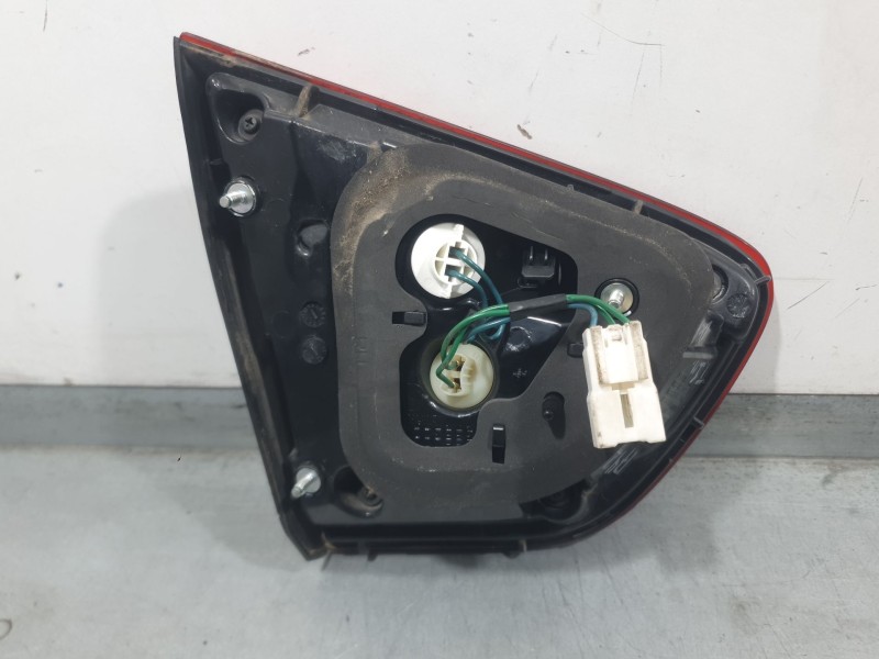 Recambio de piloto trasero derecho interior para kia rio iii (ub) 1.2 cvvt referencia OEM IAM 924041W2  