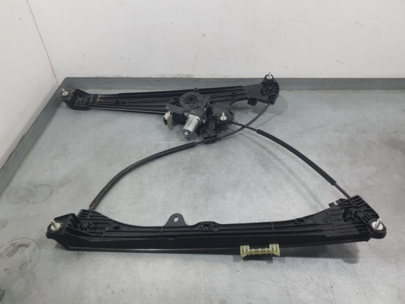 Recambio de elevalunas delantero derecho para renault austral techno referencia OEM IAM 807204063R  ELECTRICO