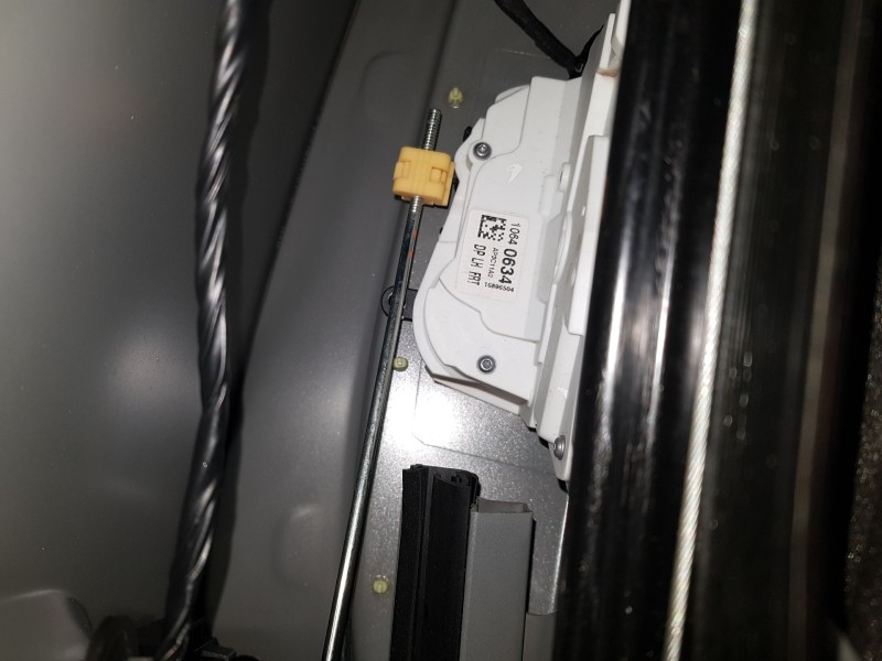 Recambio de cerradura puerta delantera izquierda para mg hs (as23) 1.5 ehs hybrid (csa6463) referencia OEM IAM 10297701  