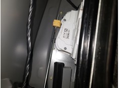 CERRADURA PUERTA DELANTERA IZQUIERDA 10297701 