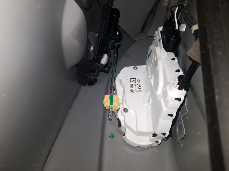 Recambio de cerradura puerta trasera derecha para mg hs (as23) 1.5 ehs hybrid (csa6463) referencia OEM IAM 10640594  