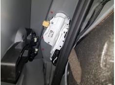 CERRADURA PUERTA TRASERA IZQUIERDA 10640593 