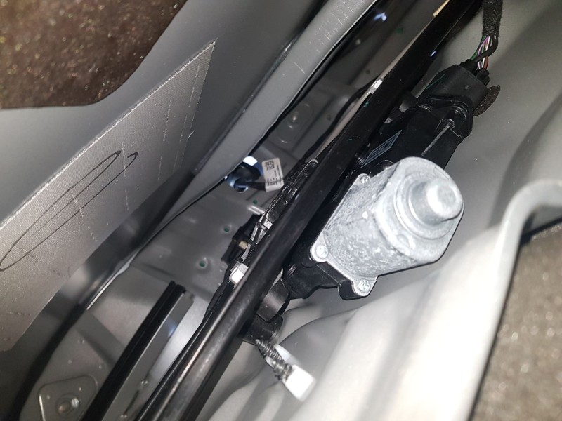 Recambio de elevalunas trasero derecho para mg hs (as23) 1.5 ehs hybrid (csa6463) referencia OEM IAM 10367612  