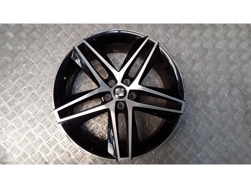 Recambio de llanta aluminio para seat ibiza v (kj1, kjg) 1.0 tgi referencia OEM IAM 7X18 5 TORN ET51 ROZADA ALUMINIO