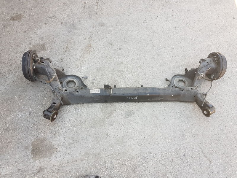 Recambio de puente trasero para nissan micra v (k14) 1.0 ig-t 100 referencia OEM IAM 555015FA3A TAMBOR C/ABS Y 4 TORNILLOS 