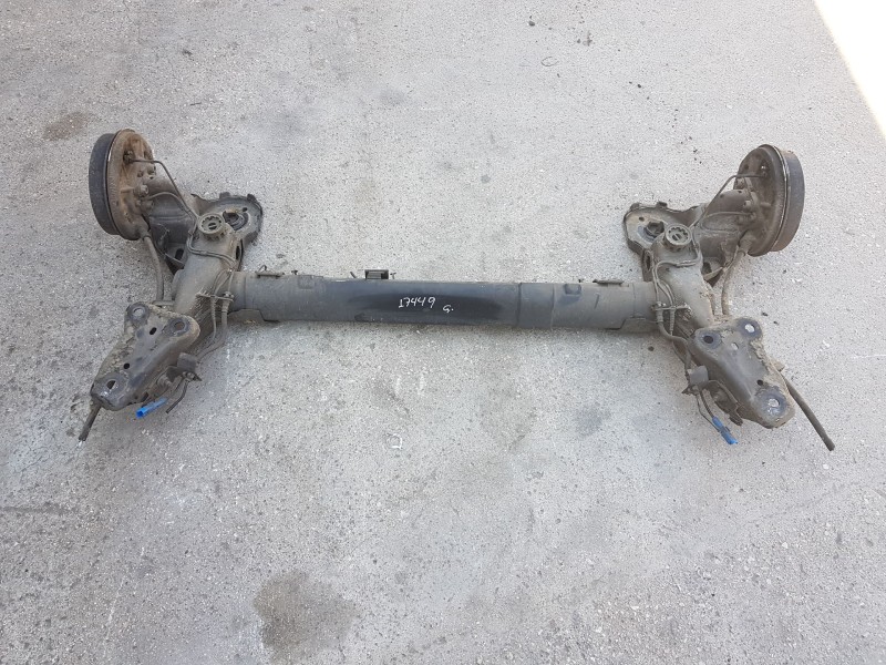 Recambio de puente trasero para citroën c4 cactus 1.5 bluehdi 100 referencia OEM IAM 1607197180 TAMBOR C/ABS 4 TORNILLOS 