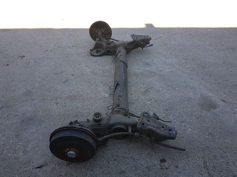 Recambio de puente trasero para citroën c4 cactus 1.5 bluehdi 100 referencia OEM IAM 1607197180 TAMBOR C/ABS 4 TORNILLOS 