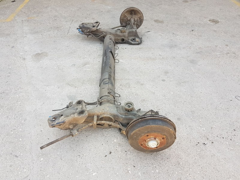 Recambio de puente trasero para citroën c4 cactus 1.5 bluehdi 100 referencia OEM IAM 1607197180 TAMBOR C/ABS 4 TORNILLOS 