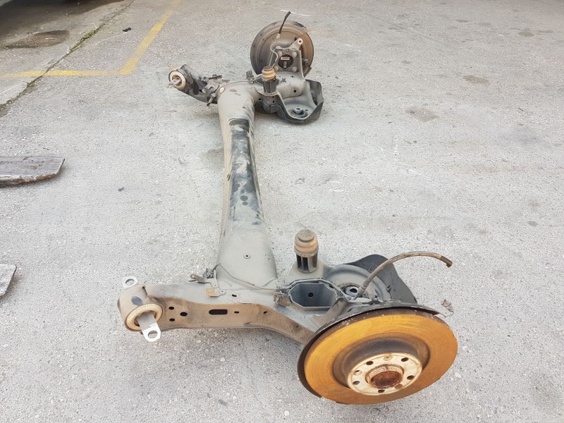 Recambio de puente trasero para citroën c5 aircross (ac_, aj_, ar_, a4_) 1.5 bluehdi 130 (acyhzj, acyhzr) referencia OEM IAM 983