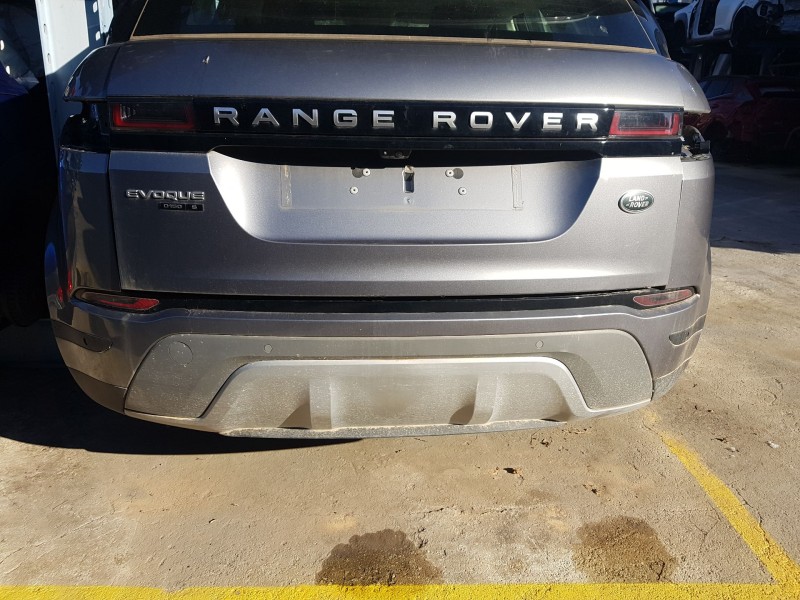 Recambio de paragolpes trasero para land rover range rover evoque (l551) 2.0 d150 mhev 4x4 referencia OEM IAM LR117403 LR135016 