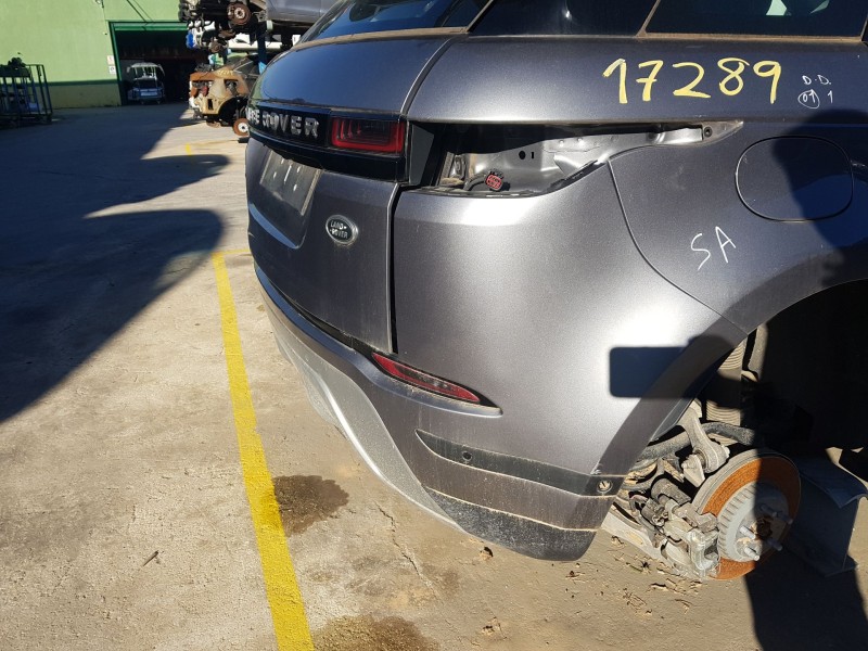 Recambio de paragolpes trasero para land rover range rover evoque (l551) 2.0 d150 mhev 4x4 referencia OEM IAM LR117403 LR135016 