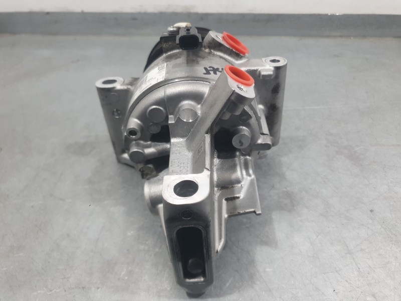 Recambio de compresor aire acondicionado para nissan micra v (k14) 1.0 ig-t 100 referencia OEM IAM 926003541R T99133AA VALEO