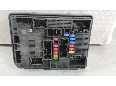 CAJA RELES / FUSIBLES 