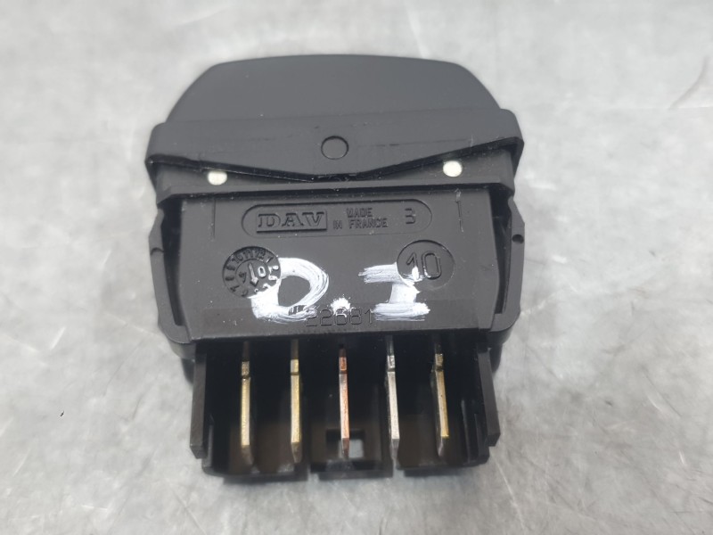 Recambio de mando elevalunas delantero izquierdo para citroën xsara picasso (n68) 1.6 referencia OEM IAM 655407 22681 