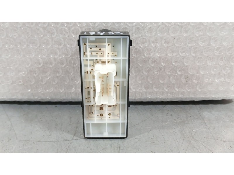 Recambio de mando elevalunas delantero derecho para nissan micra v (k14) 1.0 ig-t 100 referencia OEM IAM 254114BA0A 19702SD 
