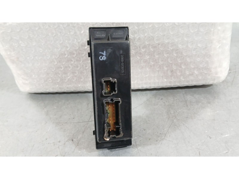 Recambio de mando elevalunas delantero izquierdo para nissan micra v (k14) 1.0 ig-t 100 referencia OEM IAM 254015FA0A C/MANDO RE