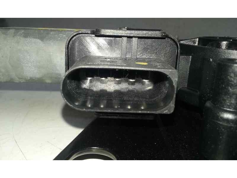 Recambio de elevalunas delantero derecho para bmw serie 3 lim. (f30) 320d referencia OEM IAM  5 PINS ELECTRICO