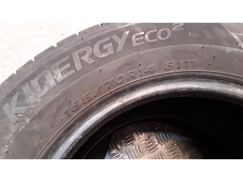 Recambio de neumatico pareja para neumaticos reutilizados - referencia OEM IAM 165701481T HANKOOK 165/70/14/81T