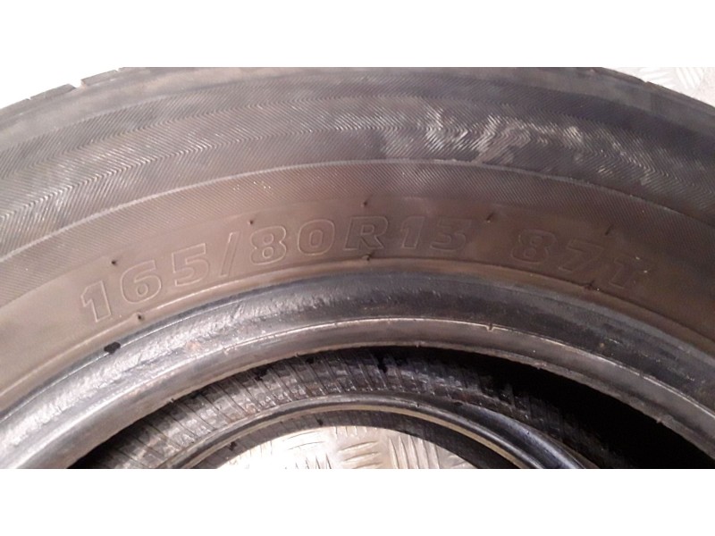 Recambio de neumatico pareja para neumaticos reutilizados - referencia OEM IAM 165801387T KUMHO 165/80/13/87T