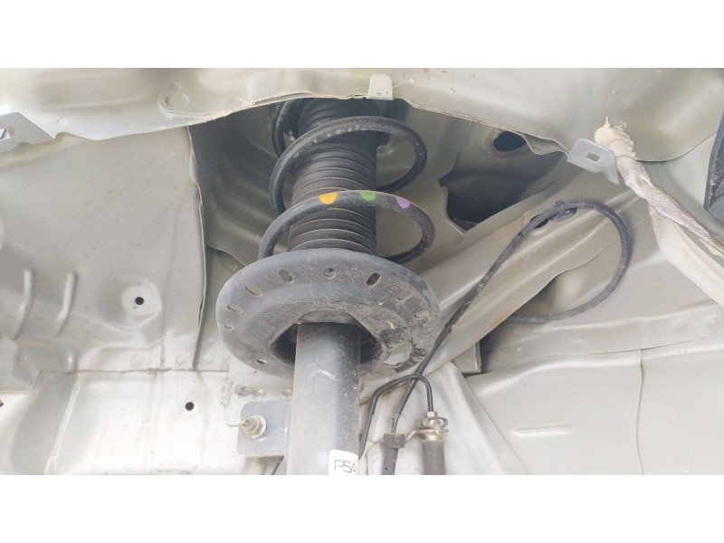 Recambio de amortiguador delantero izquierdo para opel corsa f (p2jo) 1.2 (68) referencia OEM IAM 9864566980  
