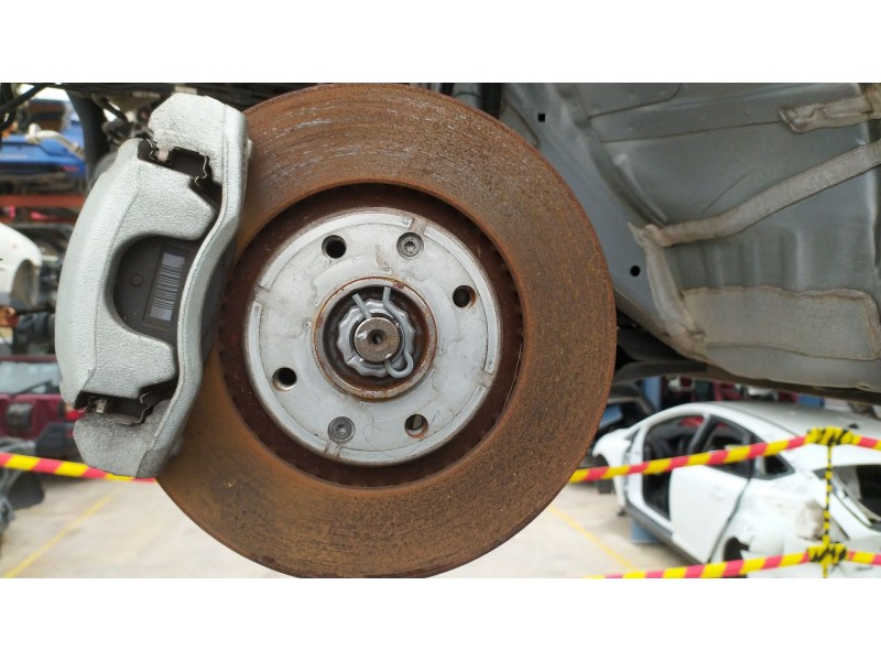 Recambio de mangueta delantera izquierda para opel corsa f (p2jo) 1.2 (68) referencia OEM IAM 9826878080  