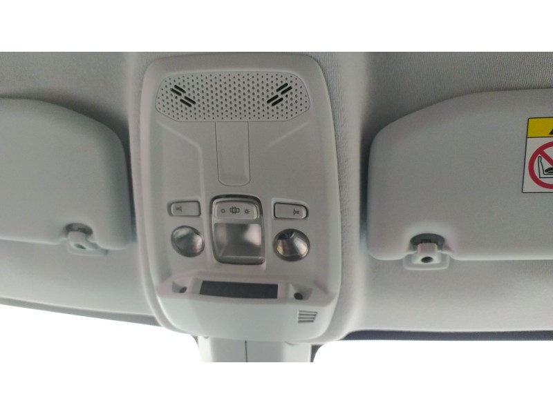 Recambio de luz interior para opel corsa f (p2jo) 1.2 (68) referencia OEM IAM 96887290PR  