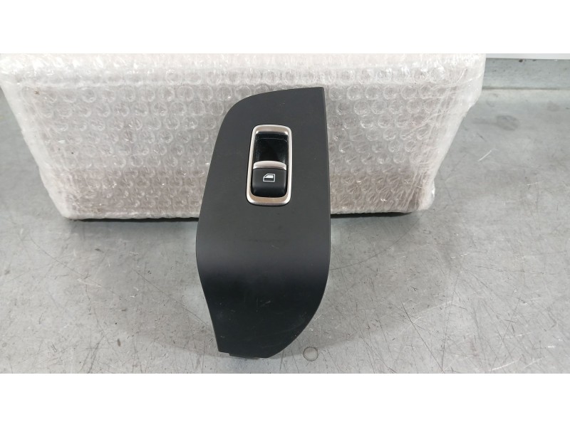 Recambio de mando elevalunas trasero derecho para mg hs (as23) 1.5 ehs hybrid (csa6463) referencia OEM IAM 10479300OSA  