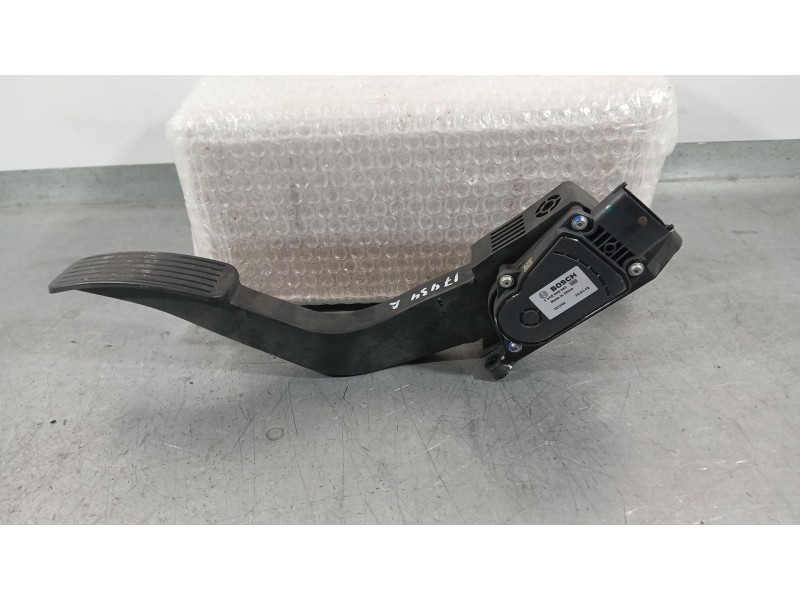 Recambio de potenciometro pedal para mg hs (as23) 1.5 ehs hybrid (csa6463) referencia OEM IAM 107244 BOSCH F01R00X062