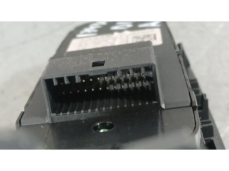 Recambio de mando elevalunas delantero izquierdo para mg hs (as23) 1.5 ehs hybrid (csa6463) referencia OEM IAM 10754007 C/MANDO 