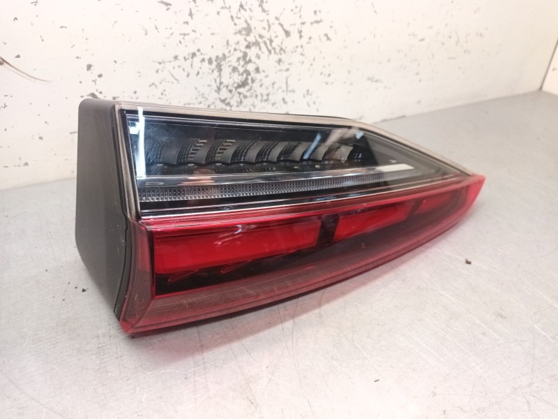 Recambio de piloto trasero derecho interior para skoda octavia iv (nx3, nn3, pv3) 1.5 tsi referencia OEM IAM 5E6945308D  