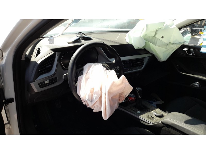 bmw 1 (f40) del año 2019