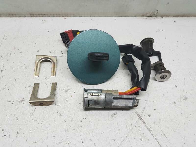 Recambio de juego bombines para peugeot 206 berlina e-music referencia OEM IAM   3 PUERTAS