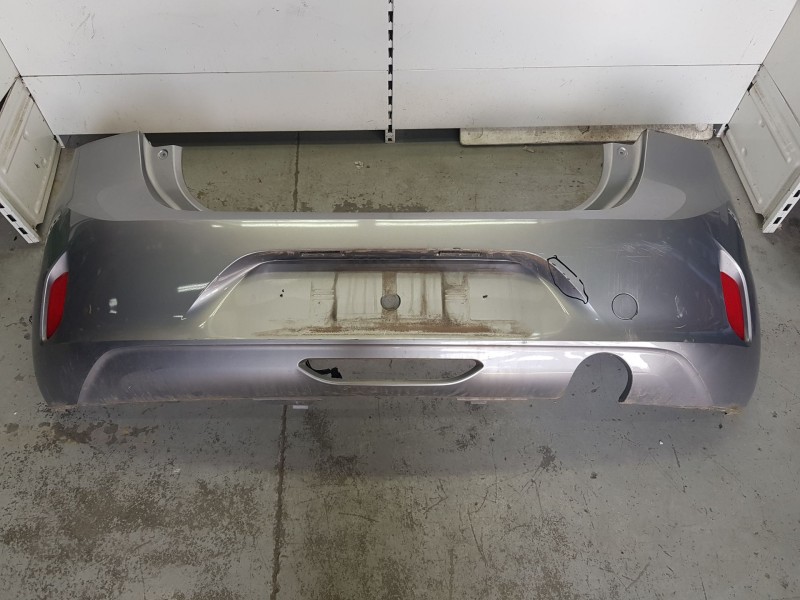 Recambio de paragolpes trasero para opel corsa f (p2jo) 1.2 (68) referencia OEM IAM 166335691T ROZADO 