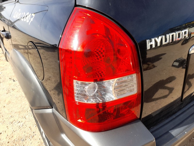 Recambio de piloto trasero izquierdo para hyundai tucson (jm) 2.0 crdi referencia OEM IAM 924102E010  