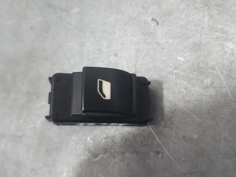 Recambio de mando elevalunas trasero derecho para peugeot 5008 (0u_, 0e_) 1.6 bluehdi 120 referencia OEM IAM 96662297ZD  